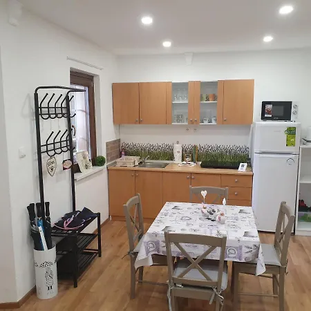Pr' Basc - Apartma Nik