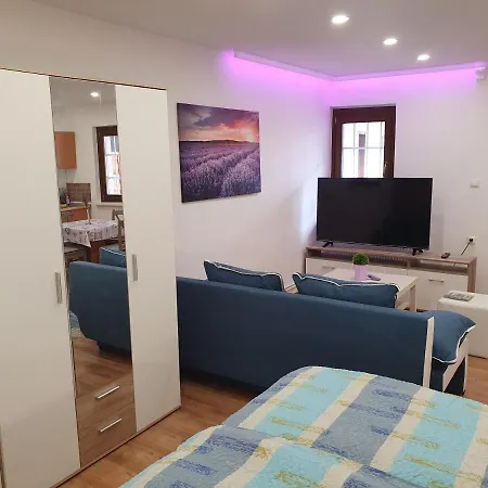 Apartman Pr' Basc - Apartma Nik *